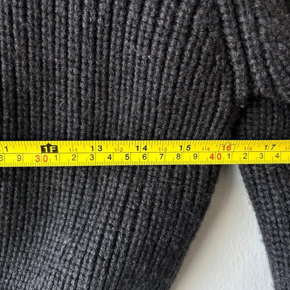 Aritzia Wilfred Next Door Sweater 100% Merino Wool Collared Cardigan Gray SizeXS - Picture 11 of 12